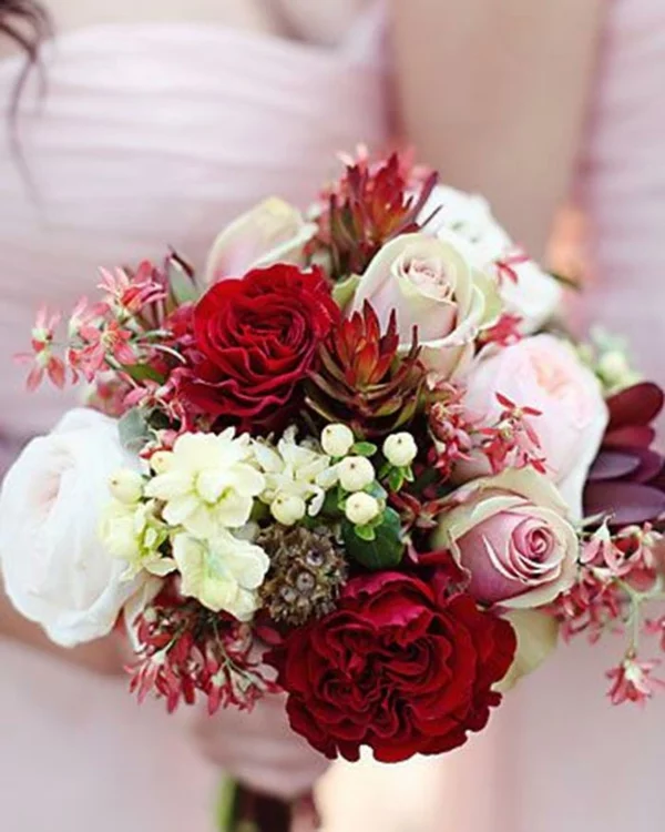 Hochzeitsblumen Coole Brautsträuße rosen Bilder gemischt