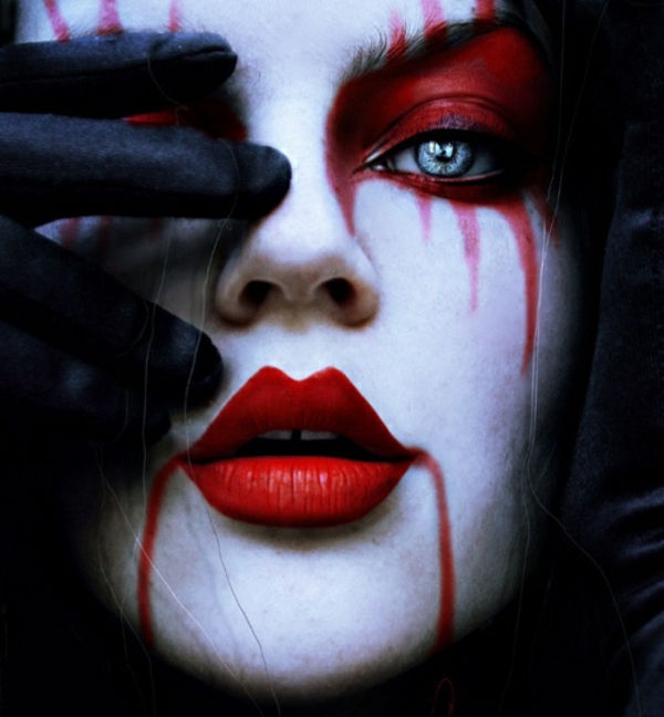  Schminken Horror Gesicht Halloween rote lippen