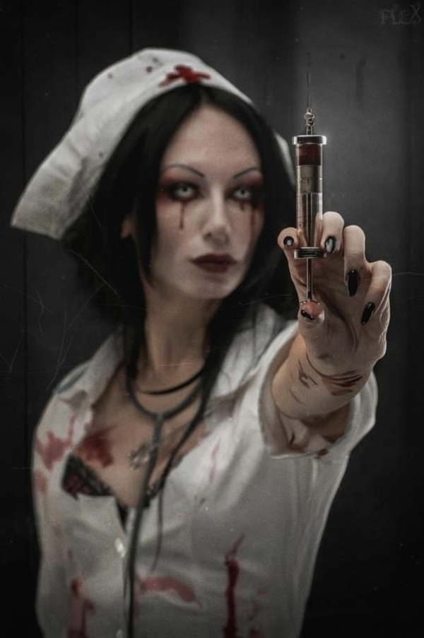 horror halloween kostüme schrecklich krankenschwester