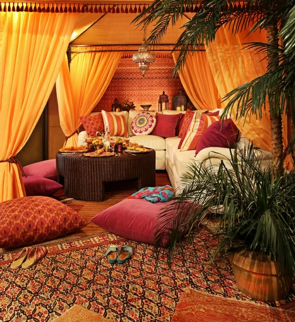 einrichtungsideen im indischen stil sofa-dekokissen 