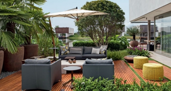 terrassengestaltung ideen balkonpflanzen lounge möbel
