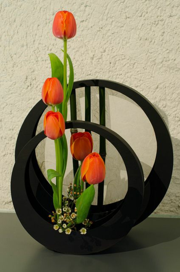 Blumengestecke und schöne Blumensträuße holz vasen