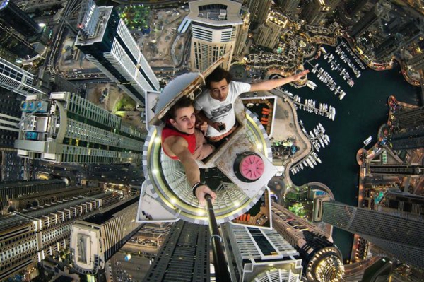 Selfies bilder von sich selbst extrem city