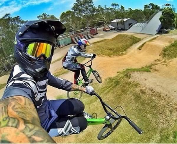 Coole Selfies bilder von sich selbst extrem fahrrad
