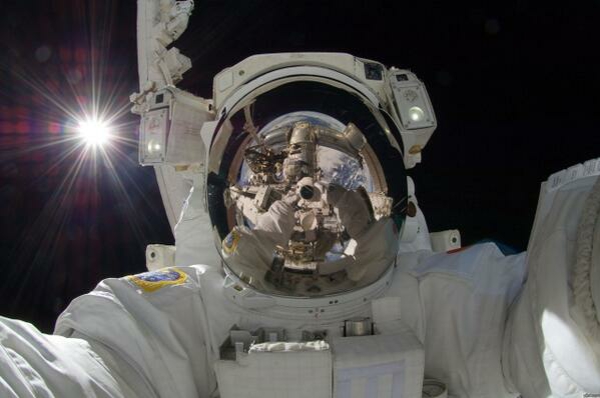 Coole Selfies bilder von sich selbst extrem kosmonaut