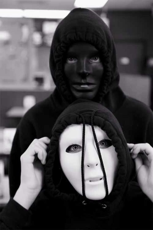 Horror Halloween böse Bilder schwarz weiß