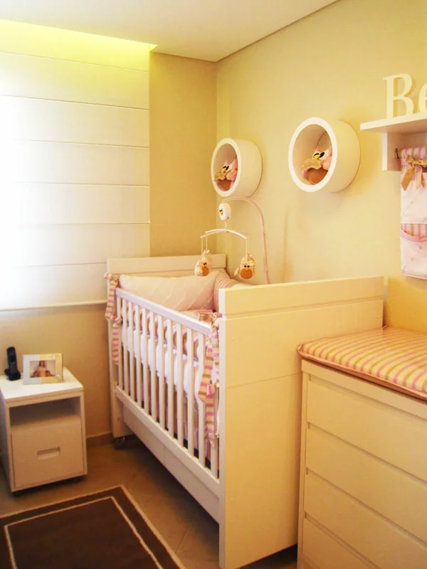 babyzimmer einrichten möbel babymöbel nachttisch