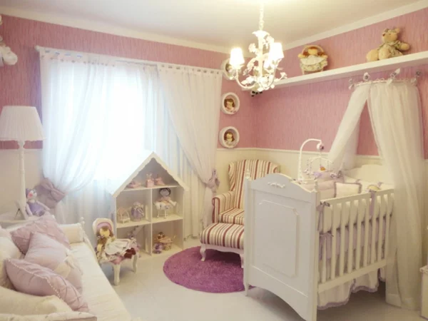 babyzimmer-einrichten-möbel-babymöbel-set-fenster