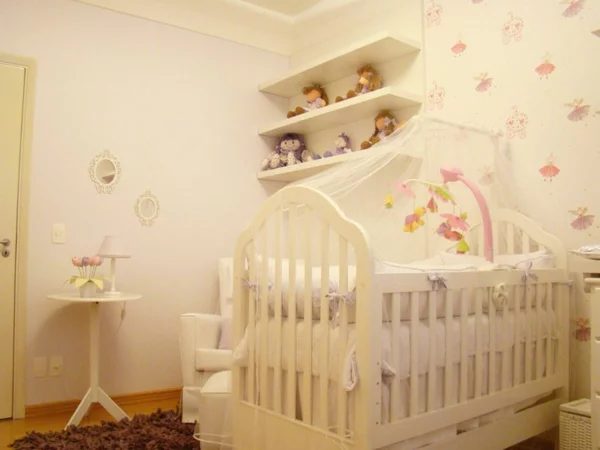 babyzimmer einrichten möbel babymöbel wanddeko tupfen