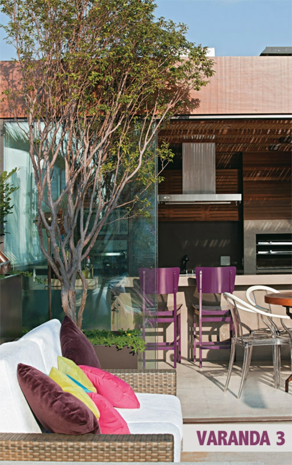 terrassengestaltung ideen balkon gestalten topfpflanzen rattan möbel sofa
