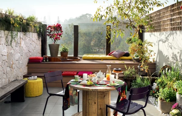 terrassengestaltung modern balkonpflanzen lounge möbel selber bauen