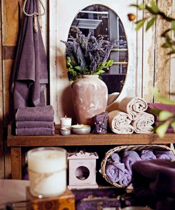 violette tücher unterschiedliche nuancen