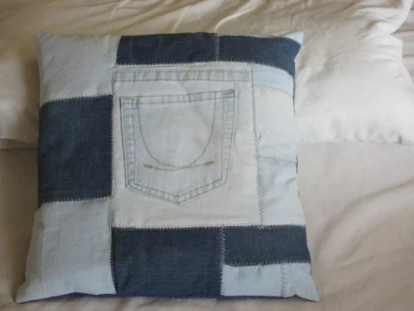 Kissenhüllen aus Jeans kissenbezüge klamotten textilien