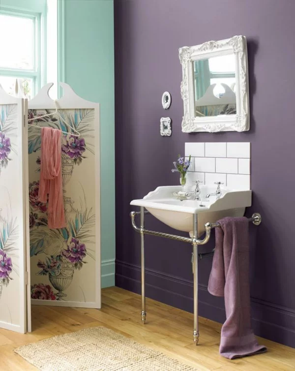 bunte wandfarbe badezimmer hellgrün lila