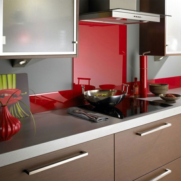 fliesenspiegel küche glas küchenrückwand spritzschutz küche glaswand rot