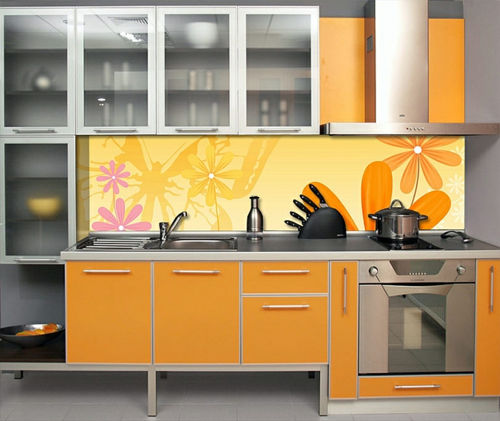 glasrückwand küche orange glas küchenschranktüren exotisch