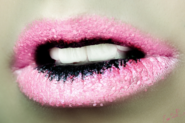 halloween lippen rosa detailiert