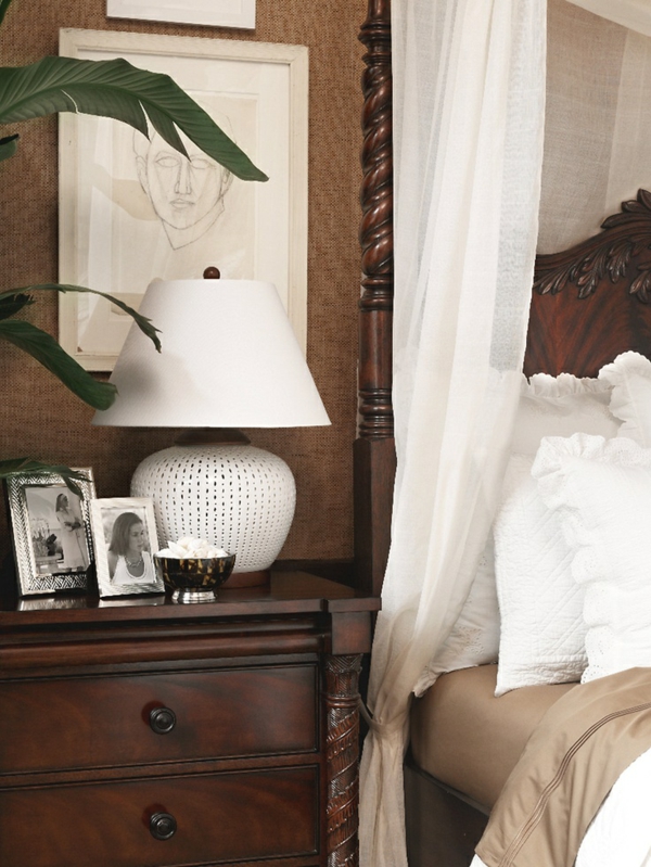kolonialstil möbel schlafzimmer ideen holz anrichte schubladenschrank bett bettpfosten