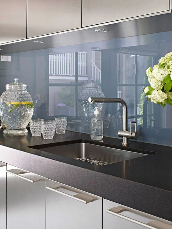 küchenrückwand aus glas fliesenspiegel glas küchenrückwand plexiglas blau