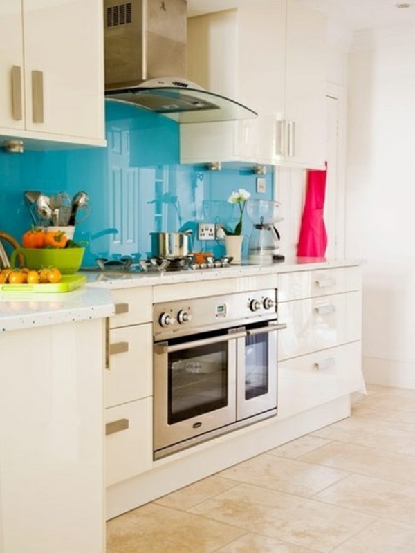 küchenrückwand aus glas küchenrückwand plexiglas blau moderne küche