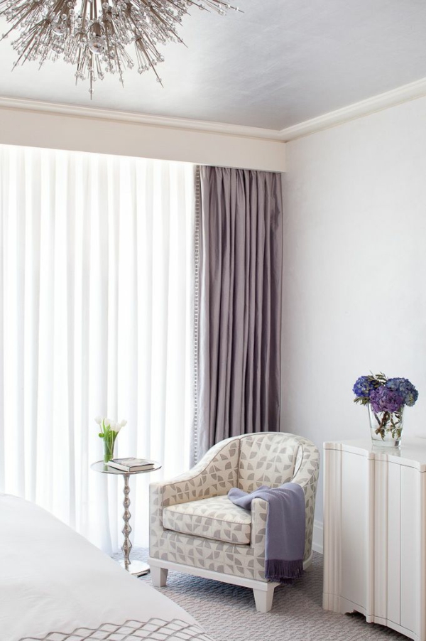 lila gardinen fenster vorhänge schlafzimmer weiß