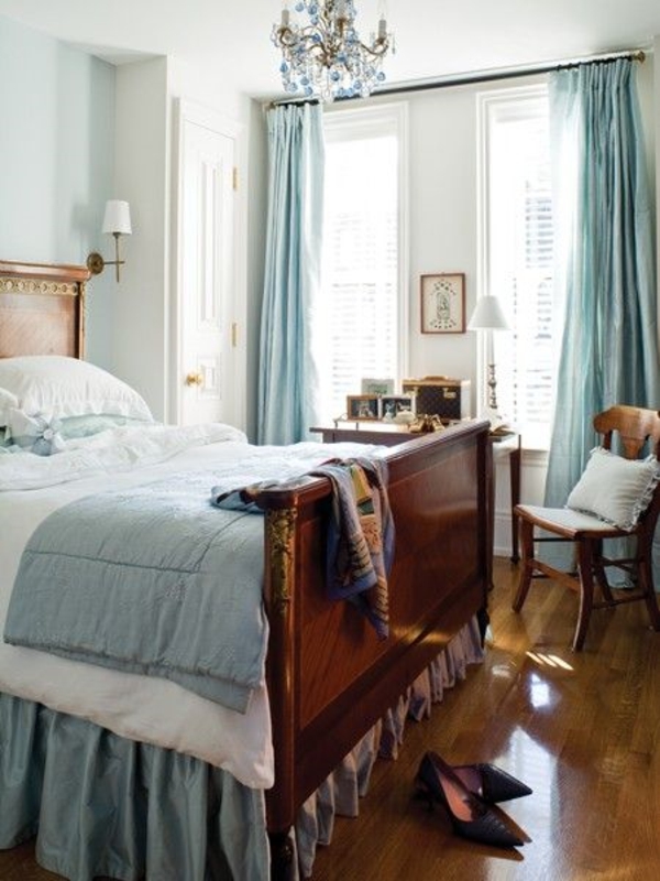 romantisches schlafzimmer gestalten mintgrün türkis vorhänge