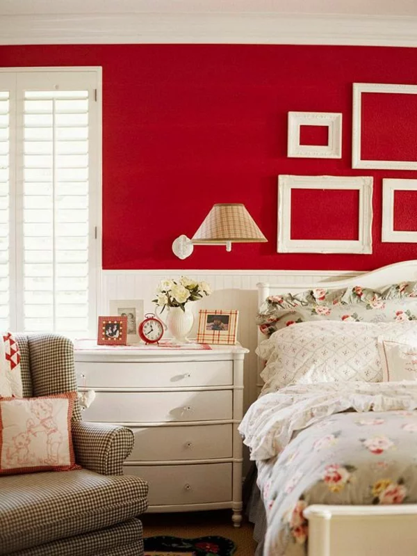 rotes schlafzimmer weißer schrank