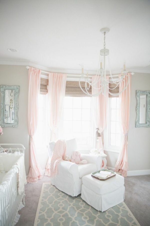 wandfarbe hellgrau gardinen rosa babyzimmer mädchenzimmer