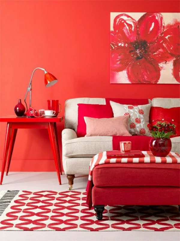 wandfarben bilder wohnzimmer farbideen rote wand gemusterter teppich