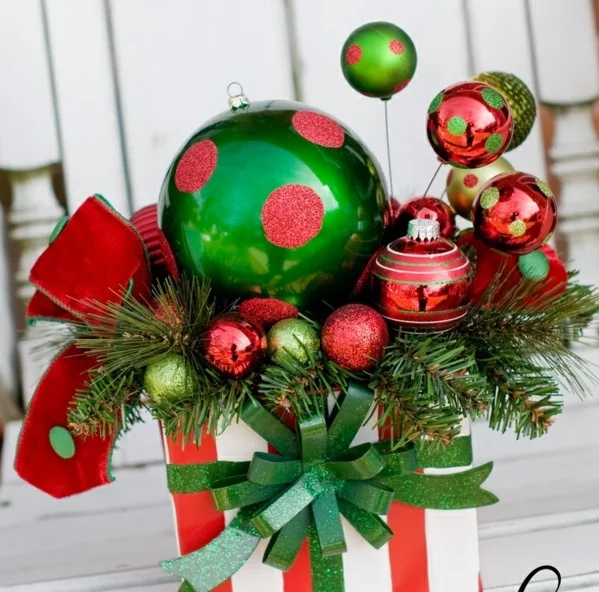 adventskranz modern gestecke basteln weihnachten grün rot