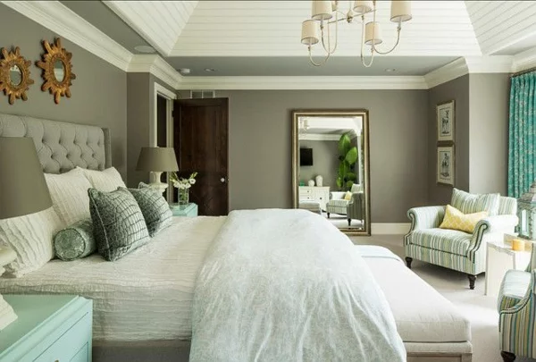 farbgestaltung schlafzimmer wandfarbe grau polsterbett