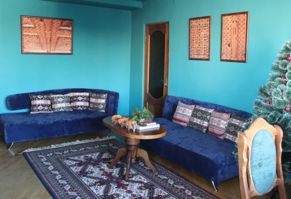 farbideen wohnzimmer blau samt betten