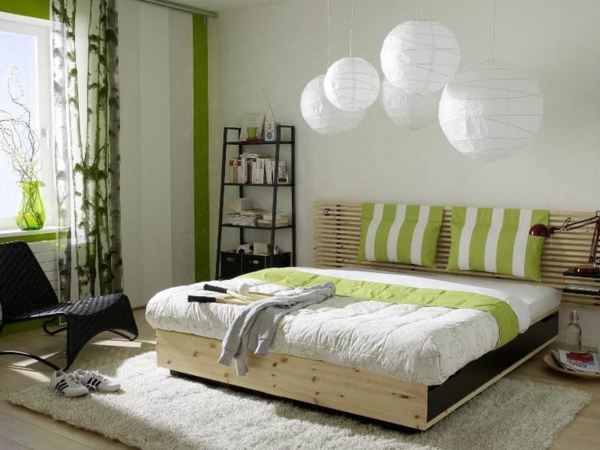 feng shui schlafzimmer farben grün holzmöbel bett teppich verlegen