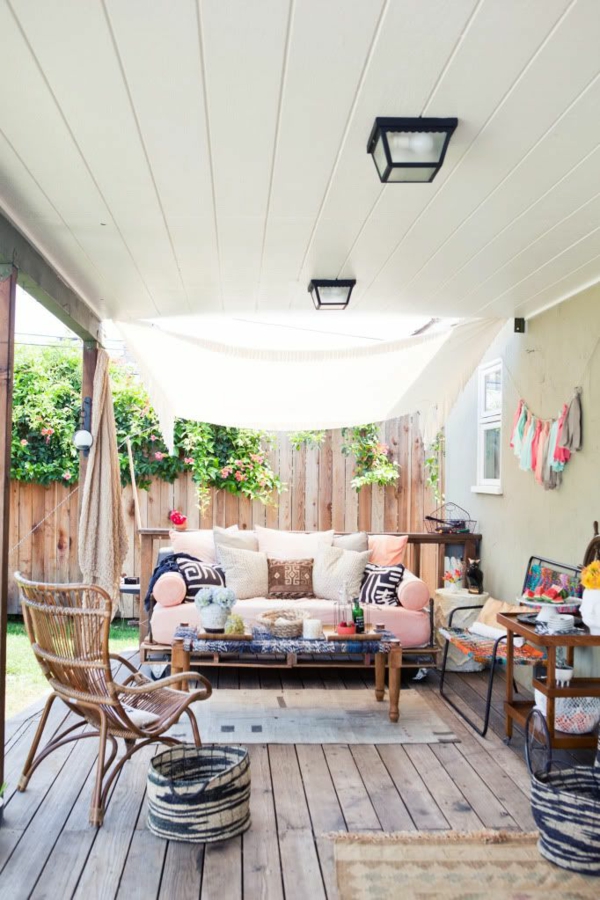 holz terrasse einrichten veranda bauen gartenmöbel diy ideen holzdielen