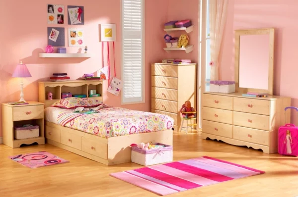 rosa schlafzimmer bunte bettwäsche