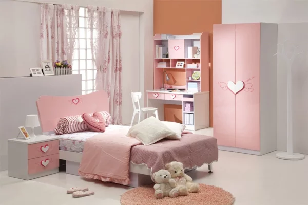 rosa schlafzimmer orange weiß akzentwand