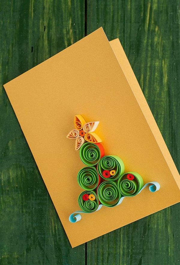 weihnachtsgeschenke basteln grün gewickelt papier