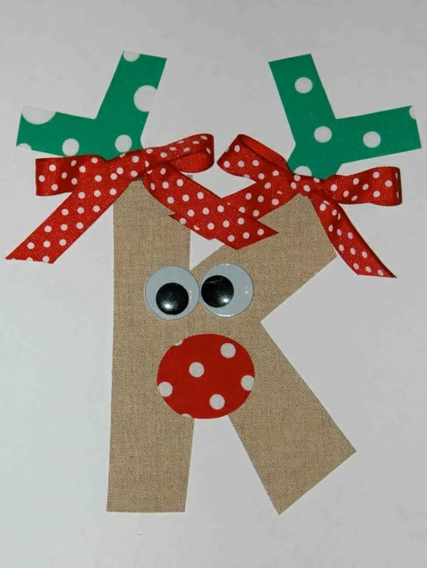 einfache DIY Weihnachtskarten basteln Weihnachtshirsch mit roten Schleifen