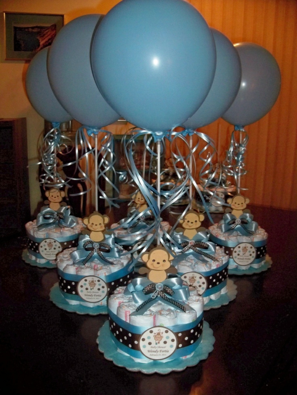 windeltorte basteln babygeschenke geburt ballons blau