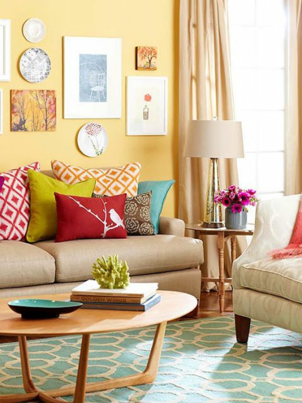 wohnzimmer sofas tisch rund farben wandgestaltung