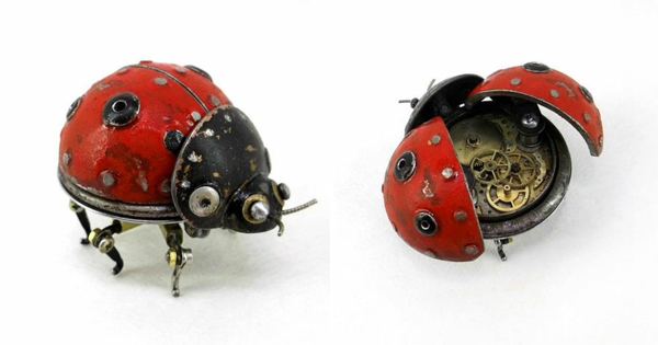 Gebrauchte Motorrad recyceln skulpturen käfer