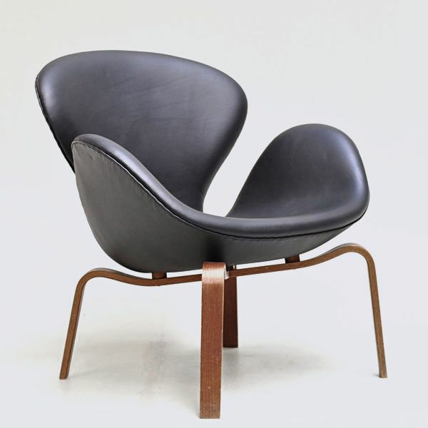 dänisches design Arne Jacobsen swan chair