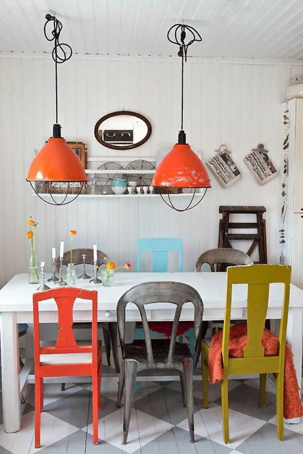 esszimmerleuchten gemischte stühle orange lampen