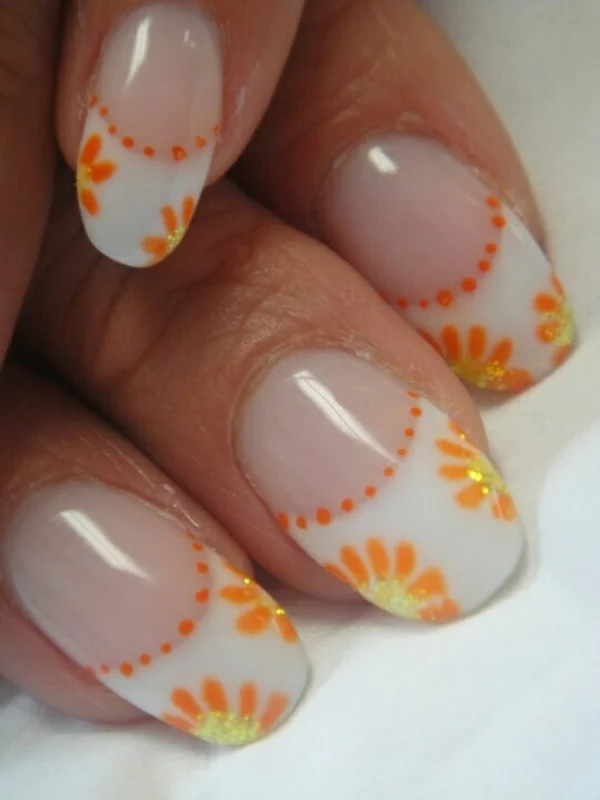french nagel design galerie nail art blumenmuster orange