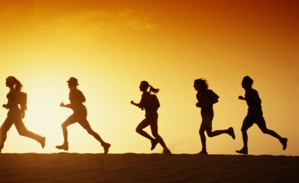 gesund freunde bleiben langes leben sportaktivität joggin