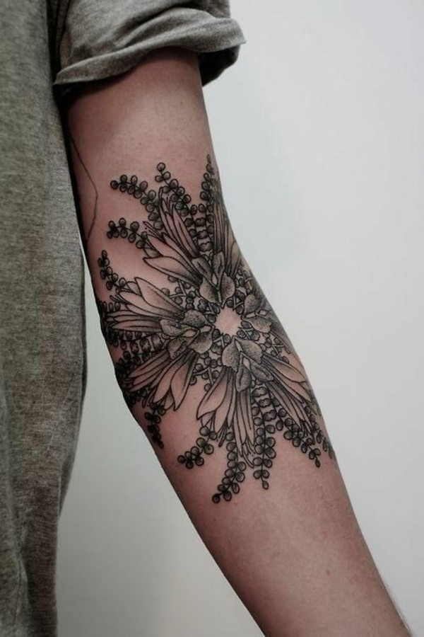 mandala tattoo lotus mandala oberarm design