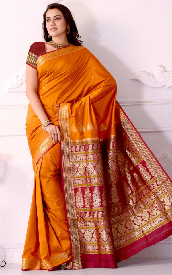 reise nach indien indische kultur traditon saree sari kleid