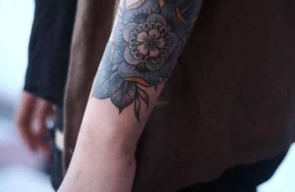 Unterarm Tattoo Vorlagen mit Blumen