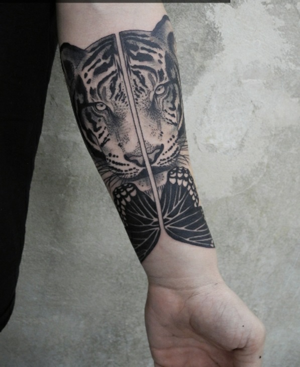 unterarm tattoo vorlagen tiger schwarz