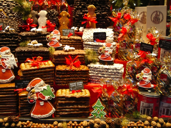 weihnachtsurlaub in deutschland weiihnachtsmarkt lebkuchen nüsse